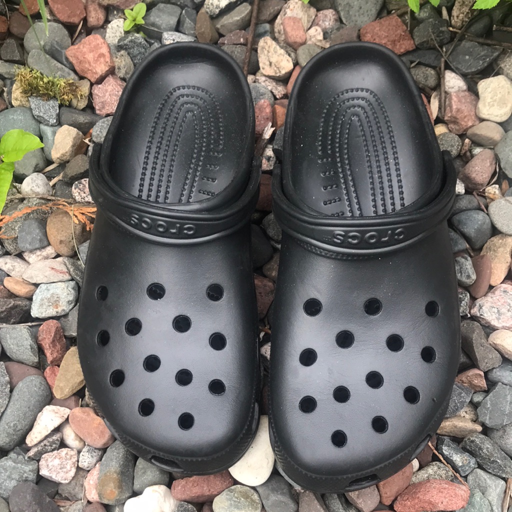 Crocs Black Crocs Classic Clogs